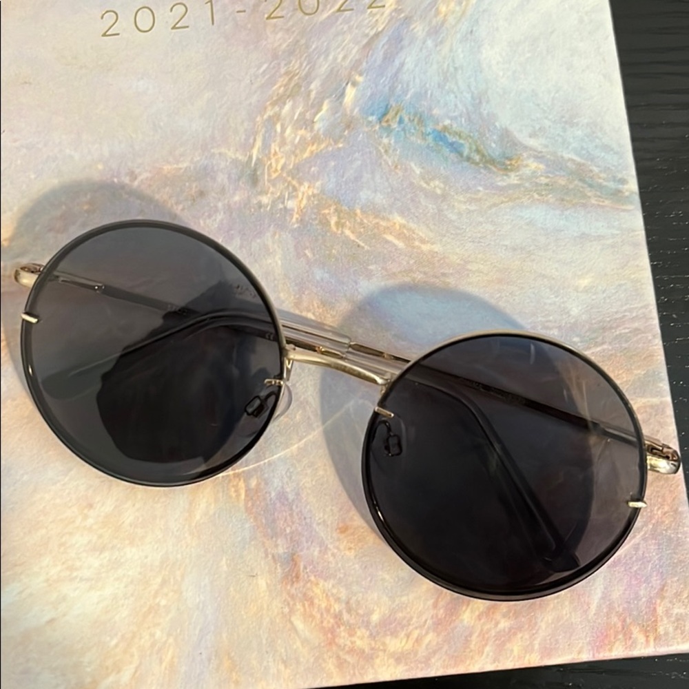 Sun glasses